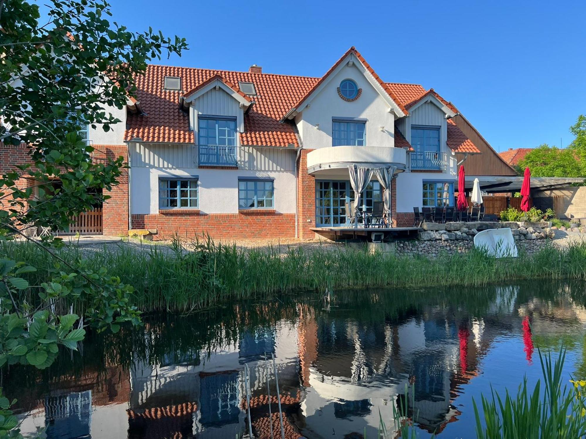 "Landhaus Thuner Heide" Mit Kamin, Whirlpool & Feuerstelle Брауншвейг Екстер'єр фото